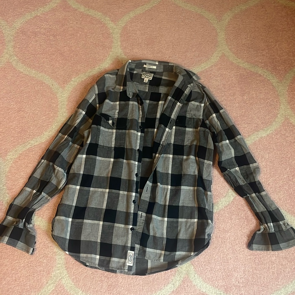 Men’s size large lucky brand black grey white flannel